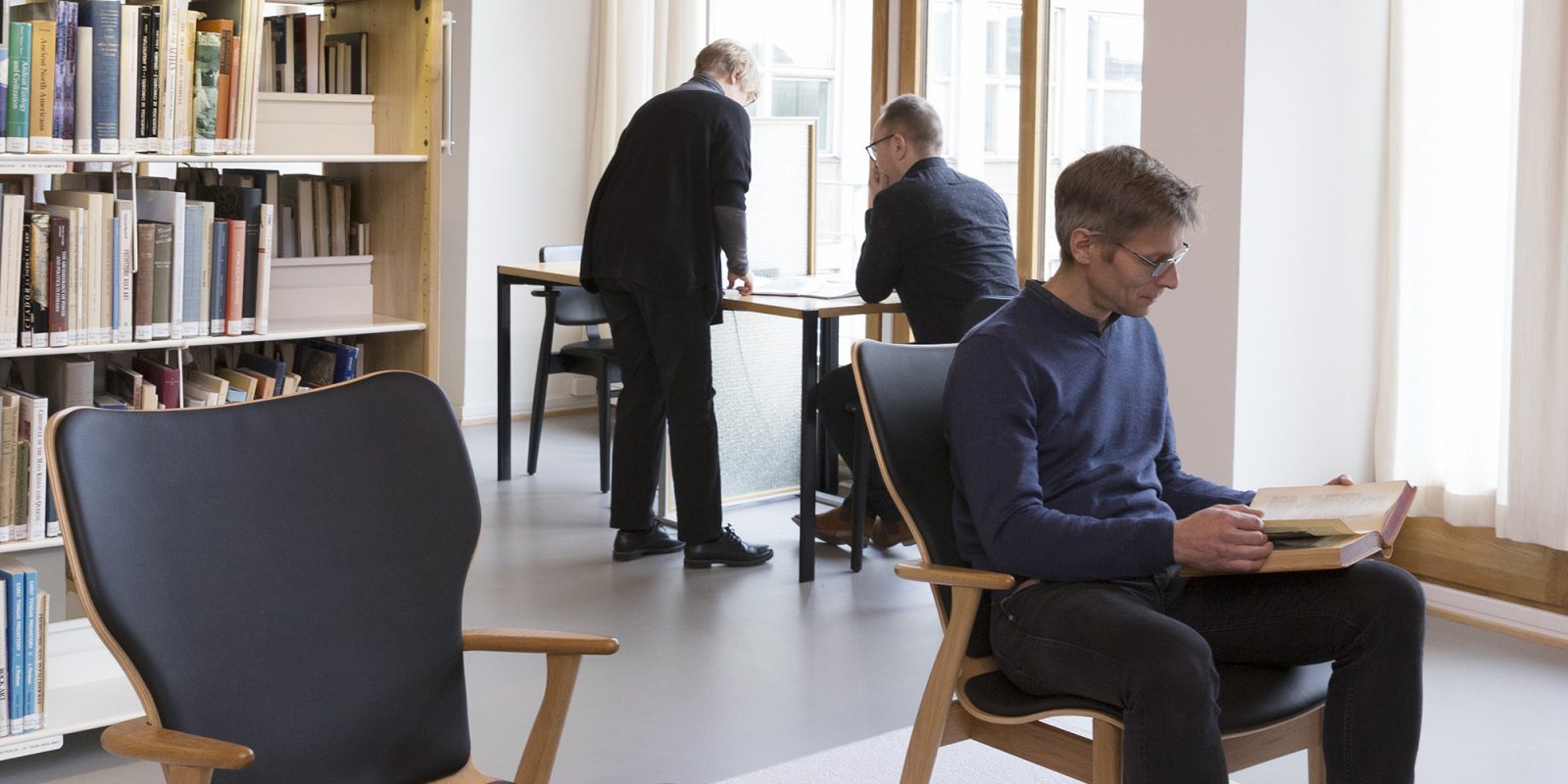 Museoviraston kirjastossa. Kuvaaja: Museovirasto Museoviraston kirjastossa. Kuvaaja: Museovirasto