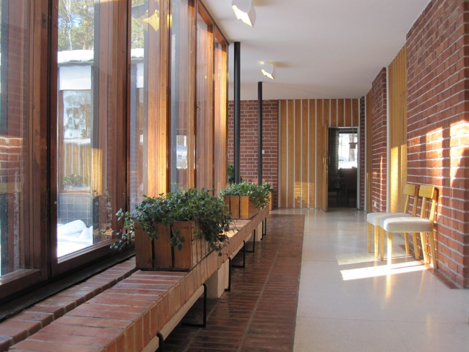 Kuva 8 Saynatsalon kunnantalo toimistokaytava