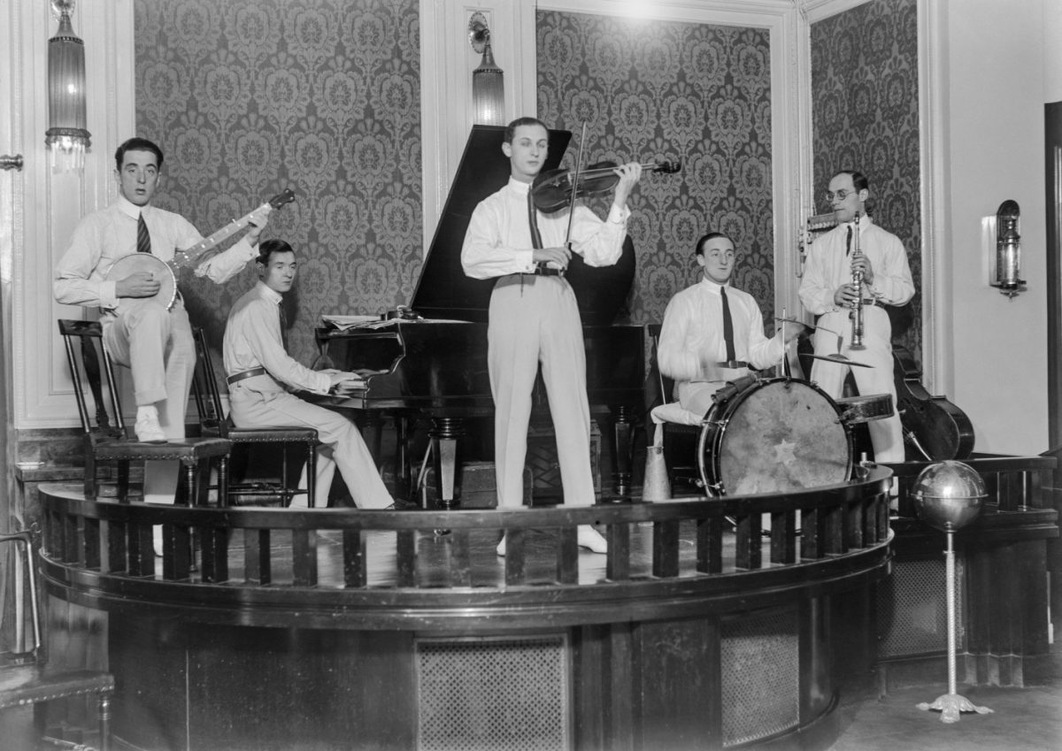 Levande musik på restaurang Fennia i Helsingfors 4.11.1922. Bild: Artur Faltin / Museiverkets bildsamlingar