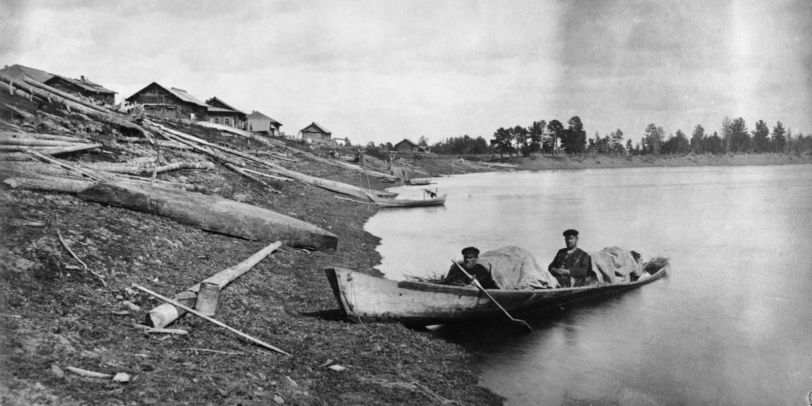I Ala-Lozva, på väg hem från länet Perm (beskuren bild). Bild: Artturi Kannisto 1903/Museiverkets Bildsamlingar I Ala-Lozva, på väg hem från länet Perm (beskuren bild). Bild: Artturi Kannisto 1903/Museiverkets Bildsamlingar