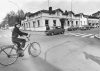 Maneli, mötesplatsen för männen i Heinola, i hörnet av Torikatu och Kauppakatu. Foto: Anja Halla / Itä-Häme / Journalistiska bildarkivet JOKA / Museiverket. Objektinumero: JOKAIH3A17:1