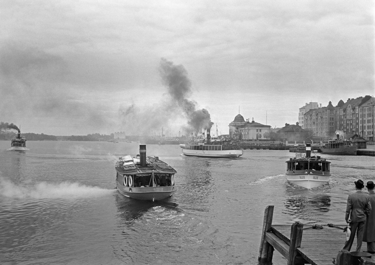 Saaristolaislaivoja Helsingin Pohjoissatamassa 15.6.1941.  Kuva: Hugo Sundström / HBL / Journalistinen kuva-arkisto JOKA / Museovirasto