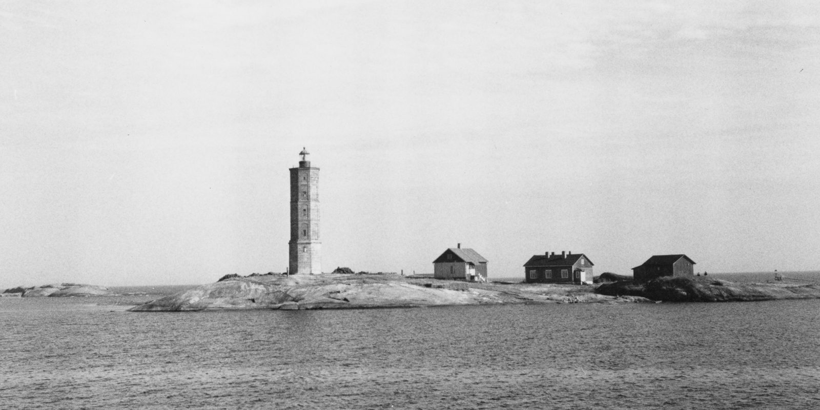 The Söderskär lighthouse on 27 July 1971 (cropped image), Jorma Pohjanpalo / The Finnish Maritime Museum’s Picture Collection / Finnish Heritage Agency. Objektinumero: SMK201312:34 The Söderskär lighthouse on 27 July 1971 (cropped image), Jorma Pohjanpalo / The Finnish Maritime Museum’s Picture Collection / Finnish Heritage Agency. Objektinumero: SMK201312:34