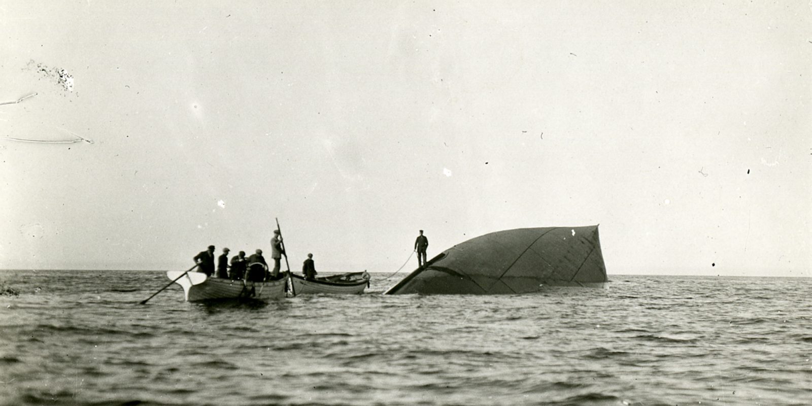 The Finnish Rescue Company Neptun in action: the sunken steamboat Bluestone on 27 June 1927 (cropped image), The Finnish Maritime Museum’s Picture Collection / Finnish Heritage Agency. Objektinumero: SMK91057:641 The Finnish Rescue Company Neptun in action: the sunken steamboat Bluestone on 27 June 1927 (cropped image), The Finnish Maritime Museum’s Picture Collection / Finnish Heritage Agency. Objektinumero: SMK91057:641