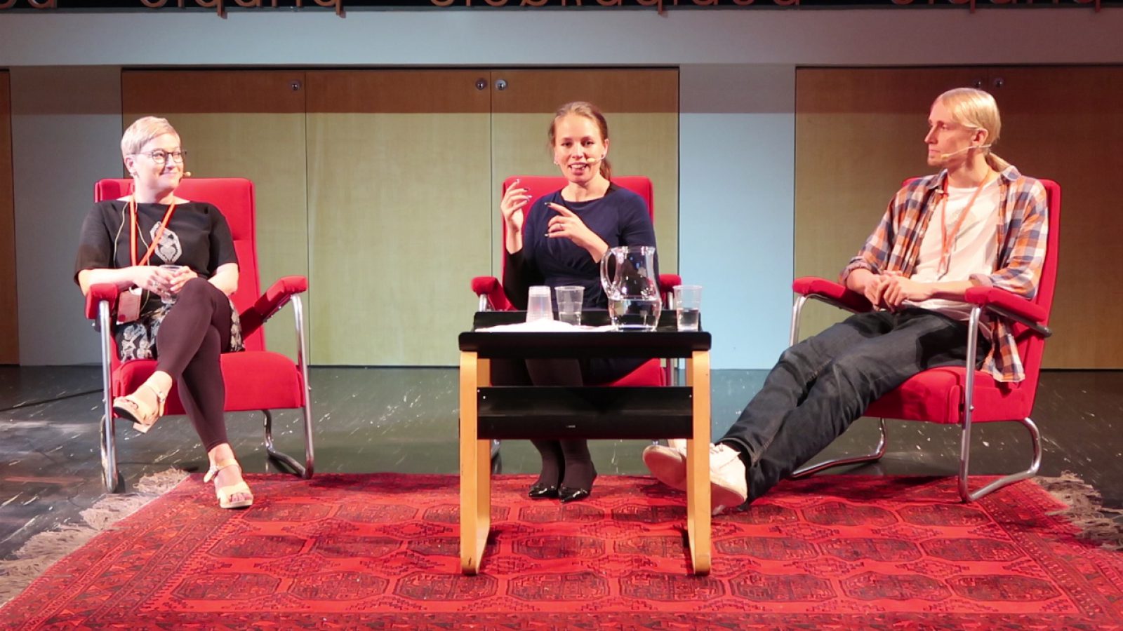 Myötäintoa, empatiaa ja yhteisöllisyyttä!. Kuvaaja: Jasmine Fagerström