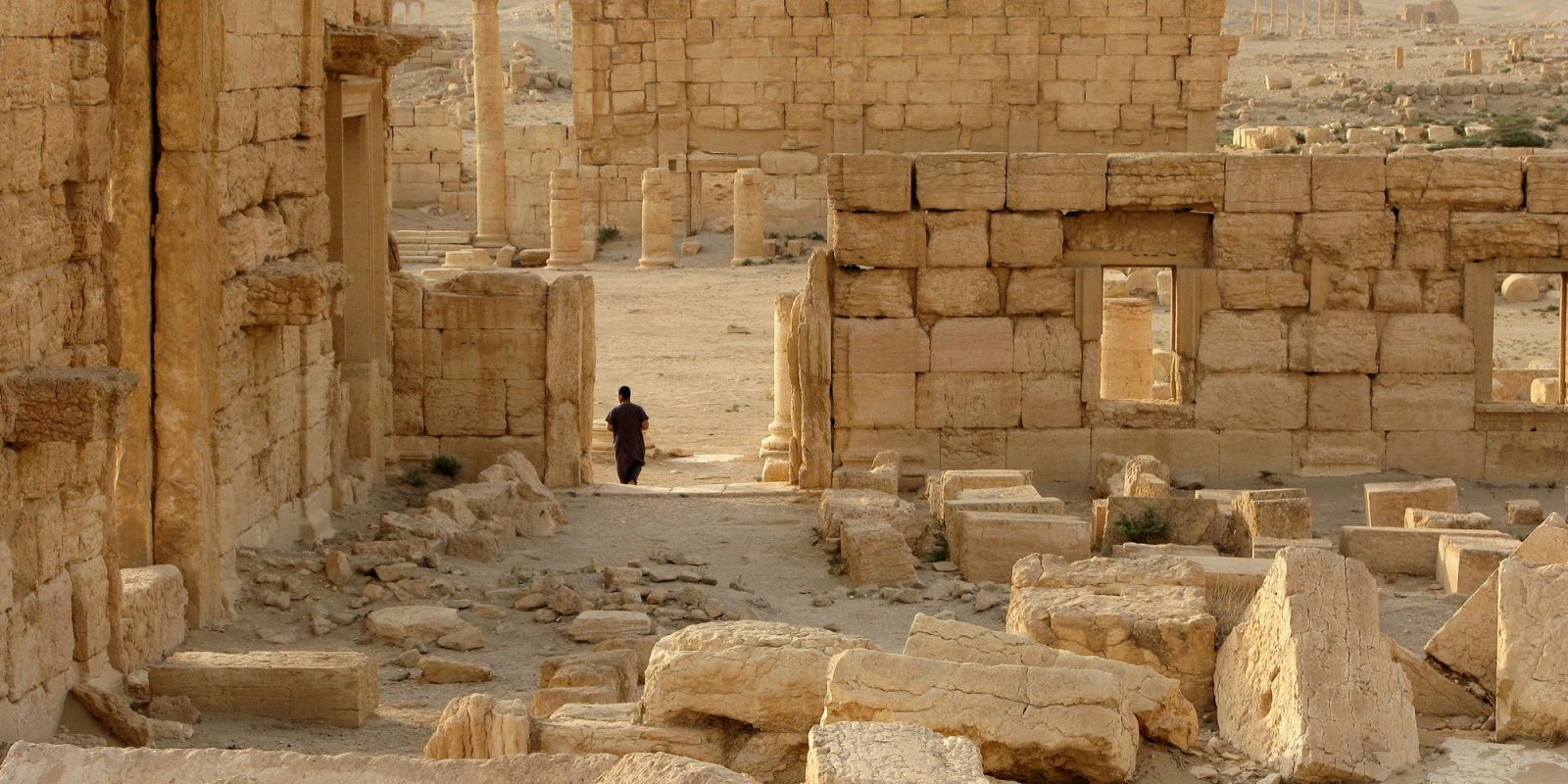 Palmyra Syria Stone walls 2000