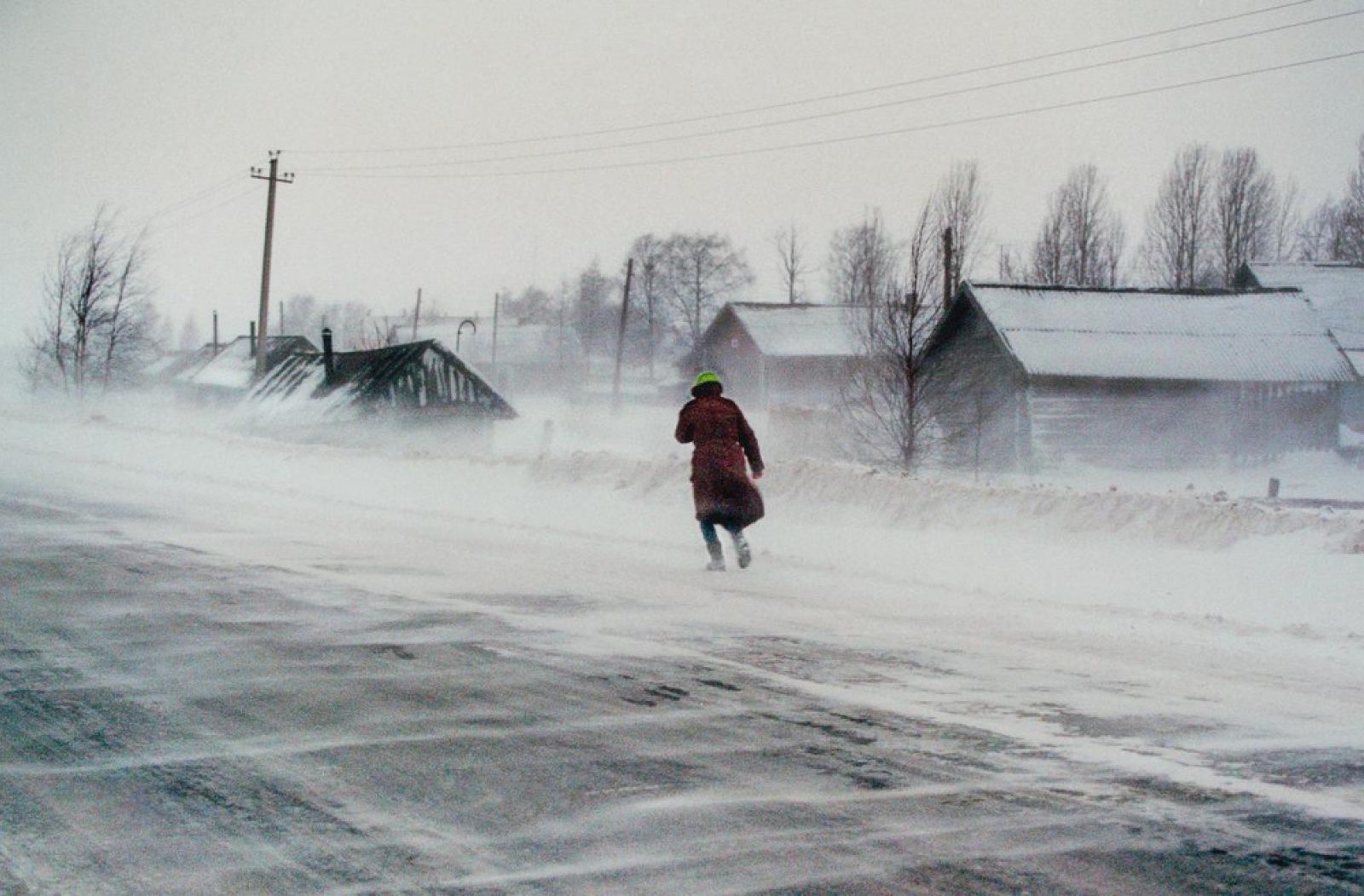 Lumituisku Aunuksella 1992. Kuvaaja: Jaakko Julkunen Lumituisku Aunuksella 1992. Kuvaaja: Jaakko Julkunen