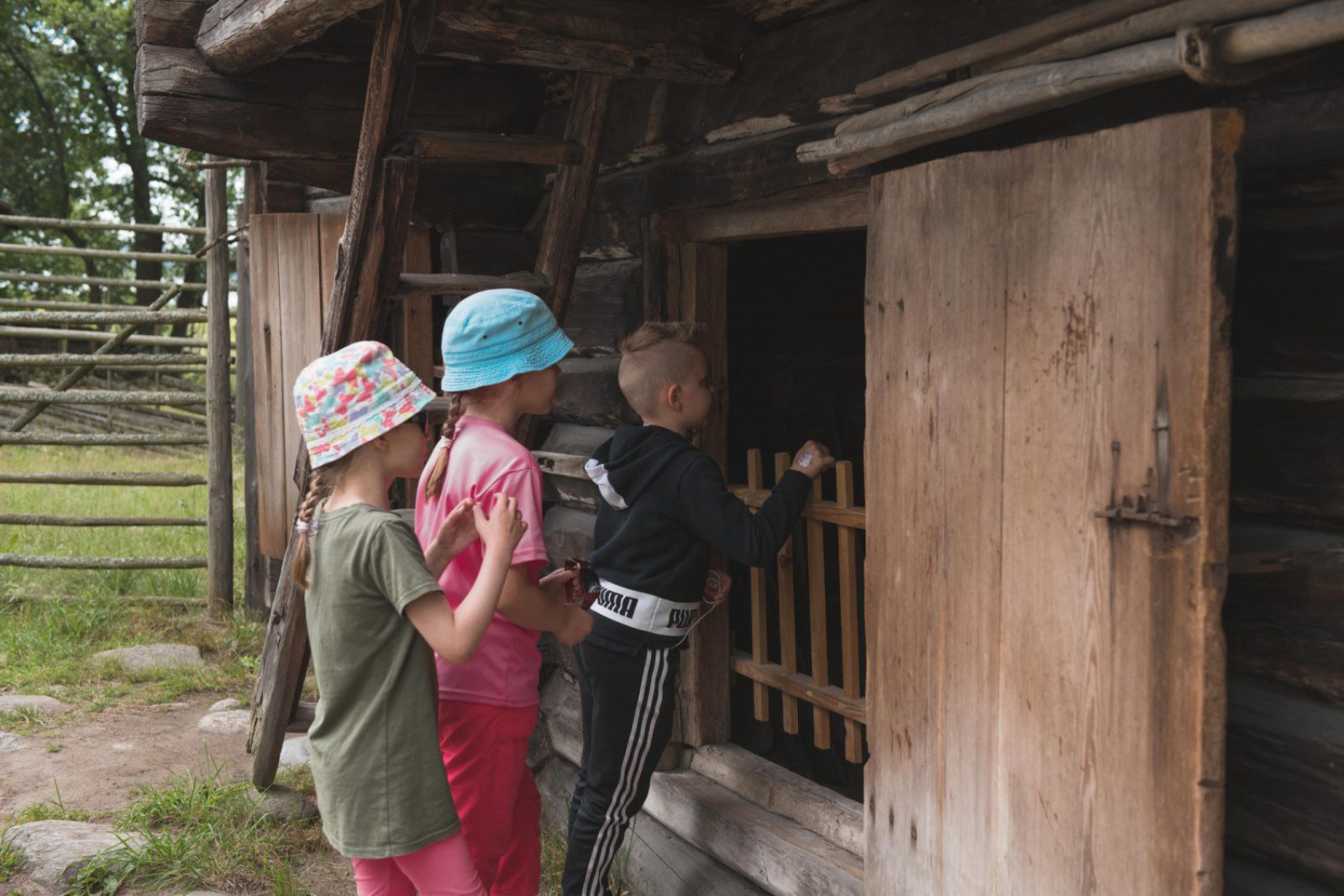 Aineeton Seurasaari Maija Huitu Aineeton Seurasaari Maija Huitu