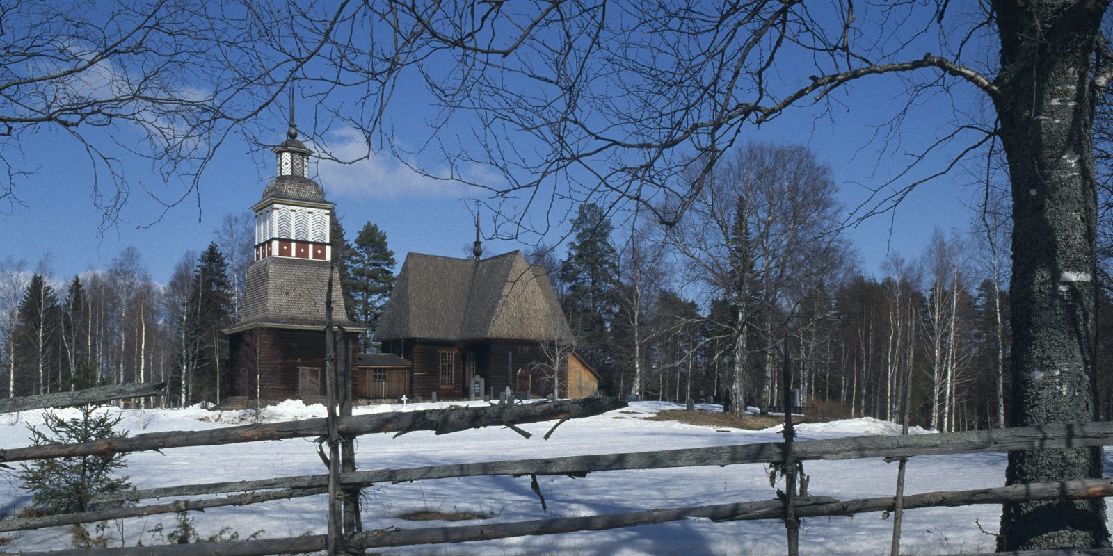 Petäjäveden vanha kirkko. Kuvaaja: Martti Jokinen Museovirasto. Objektinumero: RHO 217968:7 Petäjäveden vanha kirkko. Kuvaaja: Martti Jokinen Museovirasto. Objektinumero: RHO 217968:7